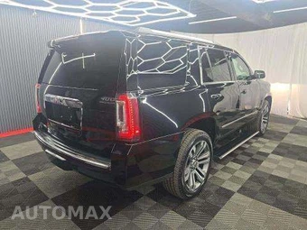 2018 GMC Yukon Denali - miniatura 3