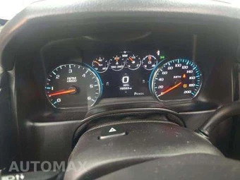 2018 GMC Yukon Denali - miniatura 9