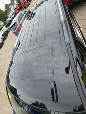 2018 GMC Yukon Denali - miniatura 12