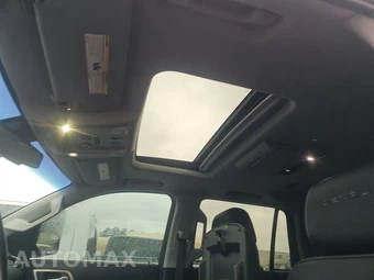 2018 GMC Yukon Denali 5SA - miniatura 19