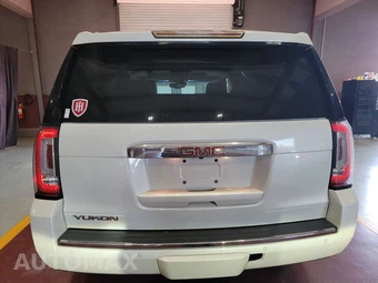 2018 GMC Yukon Denali 5SA - miniatura 5