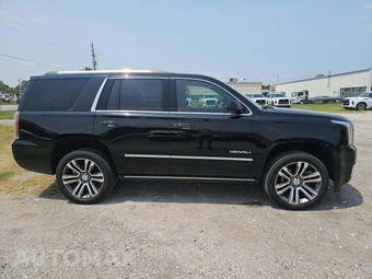 2018 GMC Yukon Denali 5SA - miniatura 4