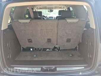 2018 GMC Yukon Denali 5SA - miniatura 12