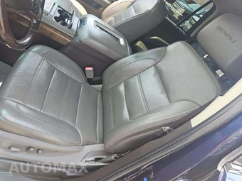 2018 GMC Yukon Denali 5SA - miniatura 3