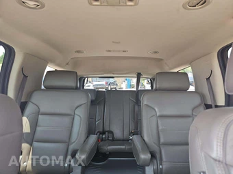 2018 GMC Yukon Denali 5SA - miniatura 8