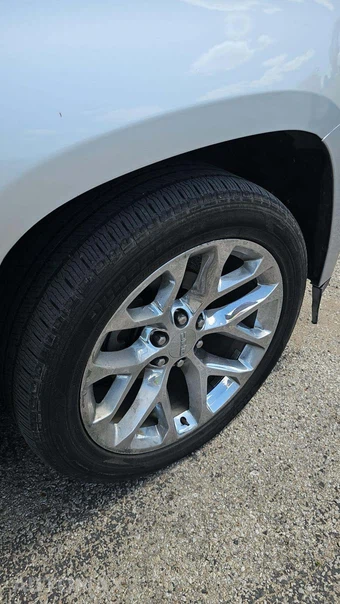 2018 GMC Yukon Denali 5SA - miniatura 34