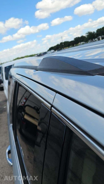 2018 GMC Yukon Denali 5SA - miniatura 41