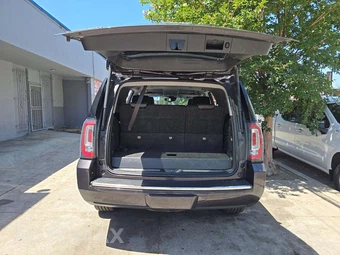 2018 GMC Yukon Denali 5SA - miniatura 15