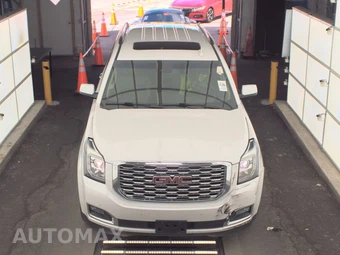 2018 GMC Yukon Denali 5SA – miniatura 2