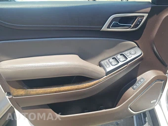 2018 GMC Yukon Denali 5SA – miniatura 9