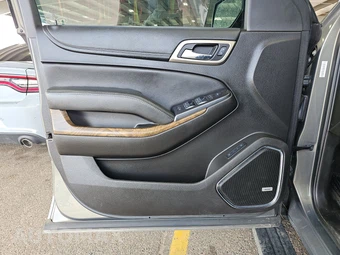 2018 GMC Yukon Denali 5SA - miniatura 9