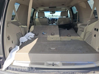 2018 GMC Yukon Denali 5SA - miniatura 17