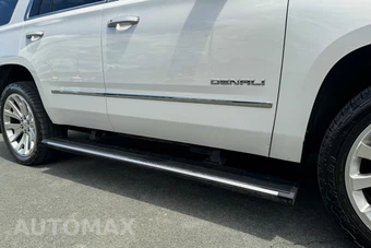 2018 GMC Yukon Denali 5SA - miniatura 11