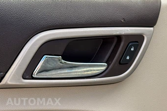 2018 GMC Yukon Denali 5SA - miniatura 27
