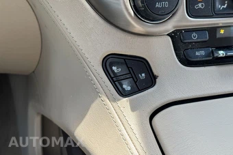2018 GMC Yukon Denali 5SA - miniatura 39