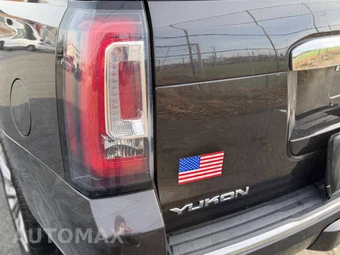 2018 GMC Yukon Denali 5SA - miniatura 21