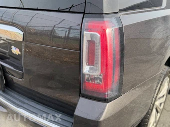 2018 GMC Yukon Denali 5SA - miniatura 22