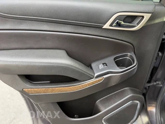 2018 GMC Yukon Denali 5SA - miniatura 31