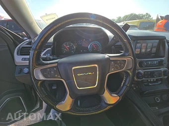 2018 GMC Yukon Denali 5SA – miniatura 10