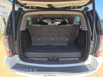 2018 GMC Yukon Denali 5SA - miniatura 12