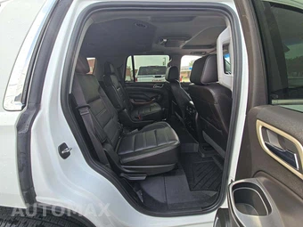 2018 GMC Yukon Denali 5SA - miniatura 17
