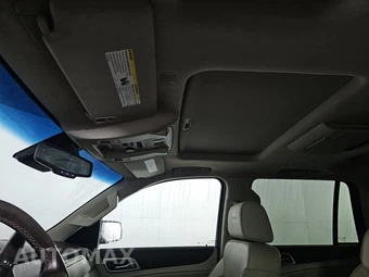 2018 GMC Yukon Denali 5SA - miniatura 17