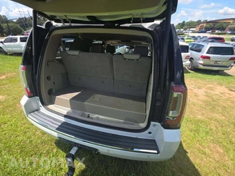 2018 GMC Yukon Denali 5SA - miniatura 15