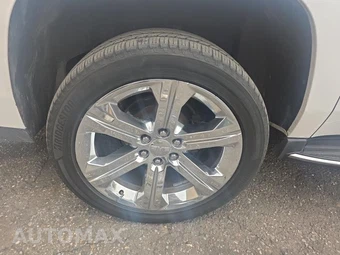 2018 GMC Yukon Denali XL 5SA - miniatura 10