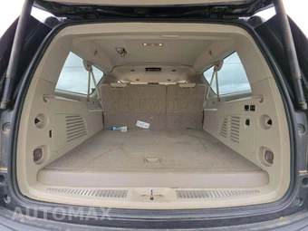 2018 GMC Yukon Denali XL 5SA - miniatura 12