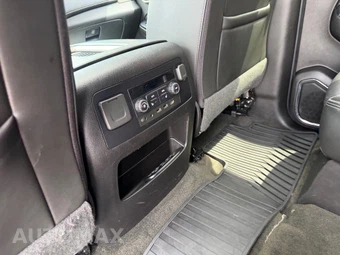 2018 GMC Yukon Denali XL 5SA - miniatura 23