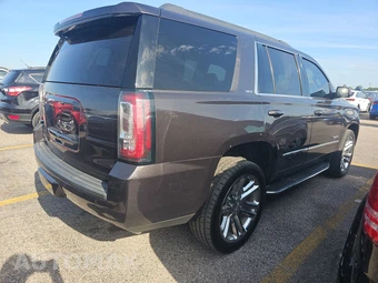 2018 GMC Yukon SLT 4SA – miniatura 4