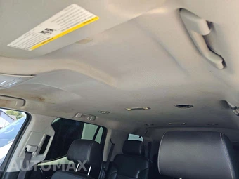 2018 GMC Yukon SLT 4SA – miniatura 10