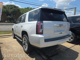 2018 GMC Yukon SLT 4SA - miniatura 2