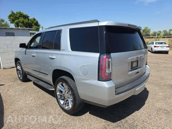 2018 GMC Yukon SLT 4SA - miniatura 2
