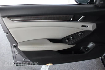 2018 Honda Accord Sedan Touring 2.0T - miniatura 31