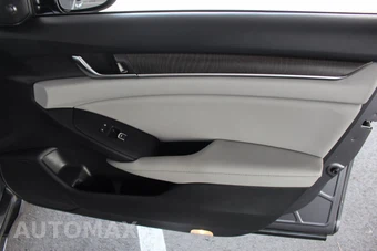 2018 Honda Accord Sedan Touring 2.0T - miniatura 32