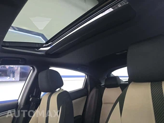 2018 Honda Civic Hatchback EX - miniatura 11