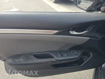 2018 Honda Civic Sedan LX – miniatura 9