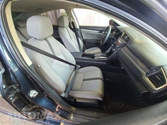 2018 Honda Civic Sedan LX - miniatura 18