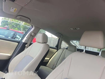 2018 Honda Clarity Plug-In Hybrid - miniatura 11
