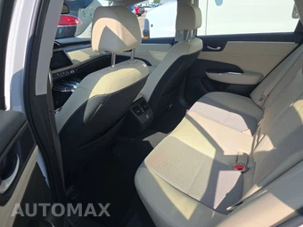 2018 Honda Clarity Plug-In Hybrid - miniatura 13
