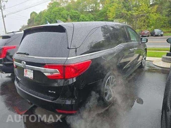 2018 Honda Odyssey Elite 118.1" WB - miniatura 3