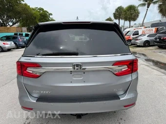 2018 Honda Odyssey Elite 118.1" WB - miniatura 7