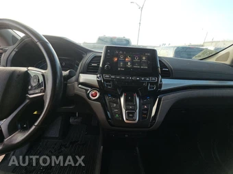 2018 Honda Odyssey Elite 118.1" WB - miniatura 11