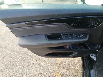 2018 Honda Odyssey Elite 118.1" WB - miniatura 9