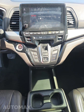 2018 Honda Odyssey Elite 118.1" WB - miniatura 11
