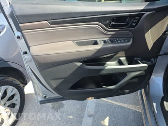 2018 Honda Odyssey Elite 118.1" WB - miniatura 9