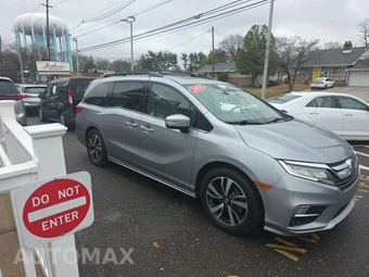2018 Honda Odyssey Elite 118.1" WB - miniatura 3
