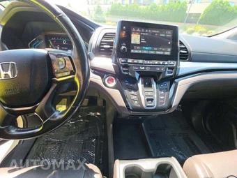 2018 Honda Odyssey Elite 118.1" WB - miniatura 10