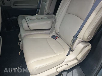 2018 Honda Odyssey EX-L 118.1" WB - miniatura 13